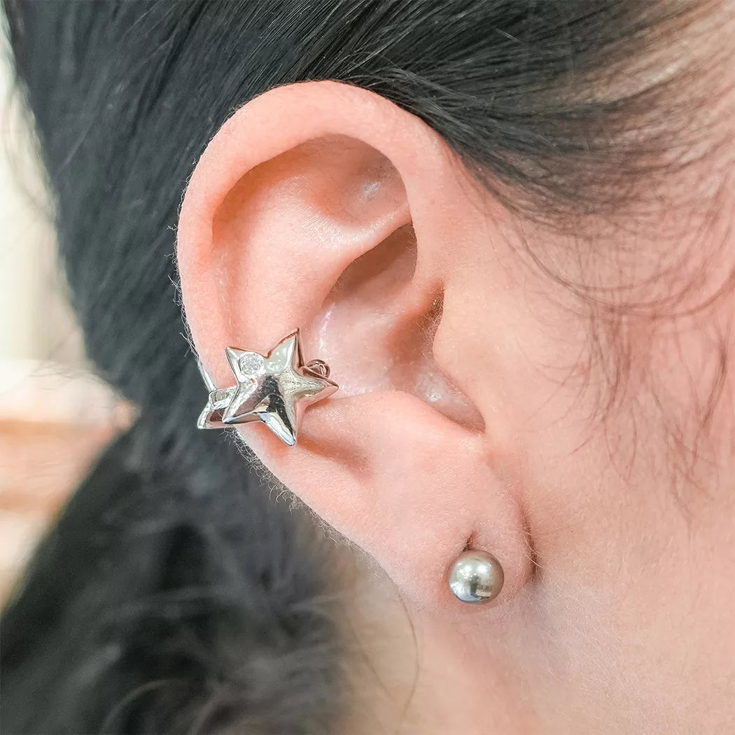 Ear cuff smooth star with zircon