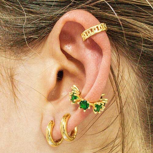 Ear cuff chain followed